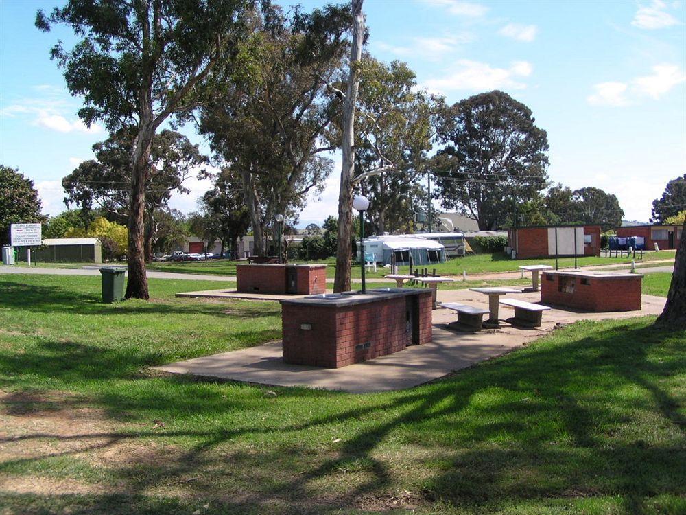Canberra Carotel Motel Exterior photo