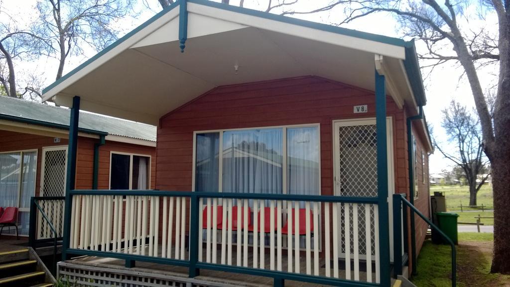 Canberra Carotel Motel Exterior photo