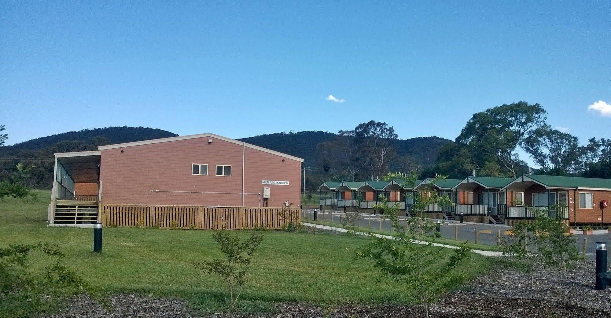 Canberra Carotel Motel Exterior photo