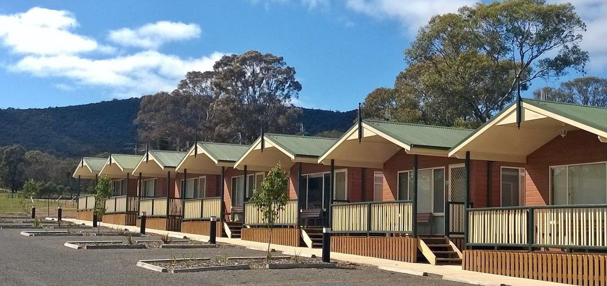 Canberra Carotel Motel Exterior photo
