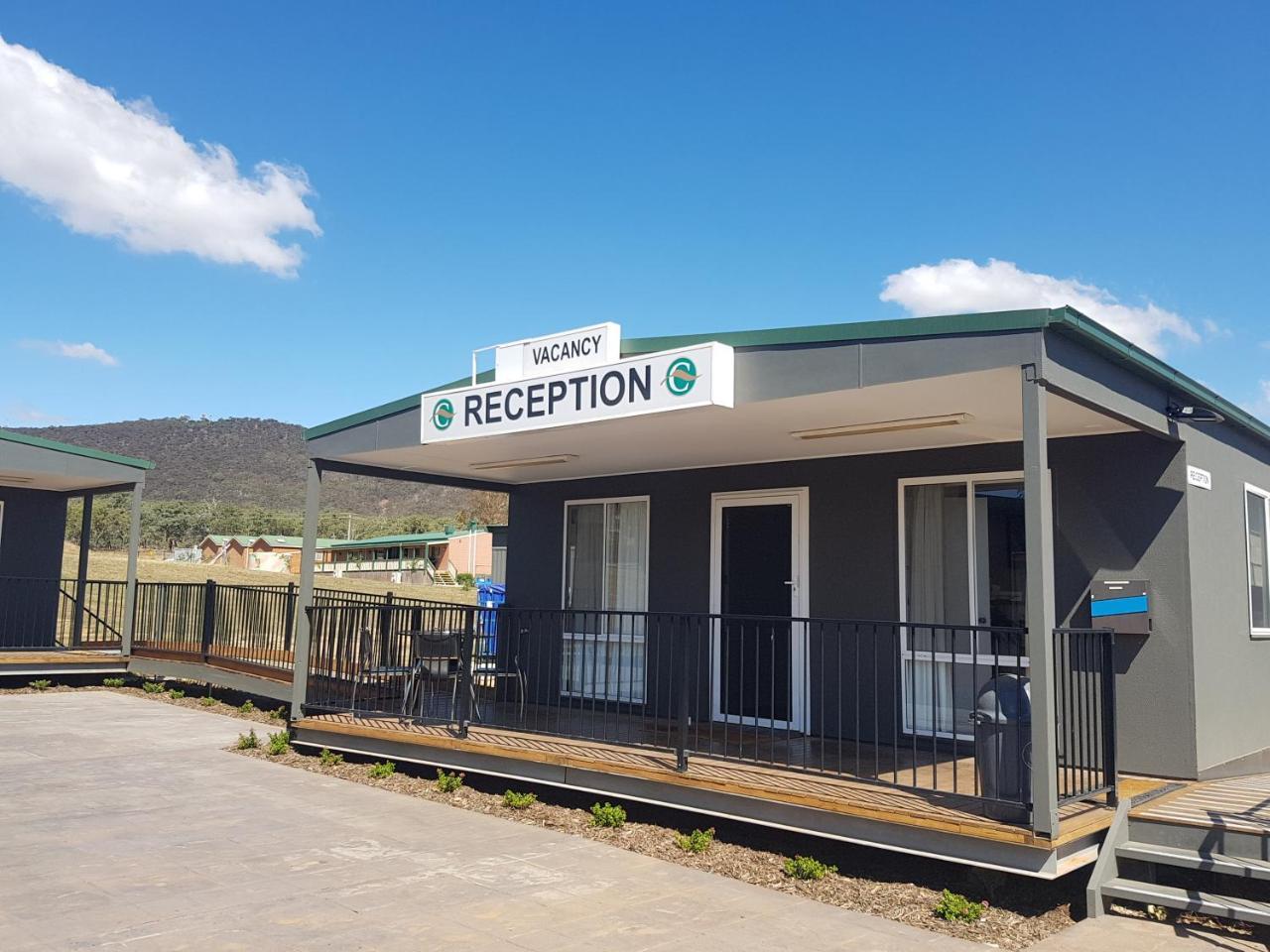 Canberra Carotel Motel Exterior photo